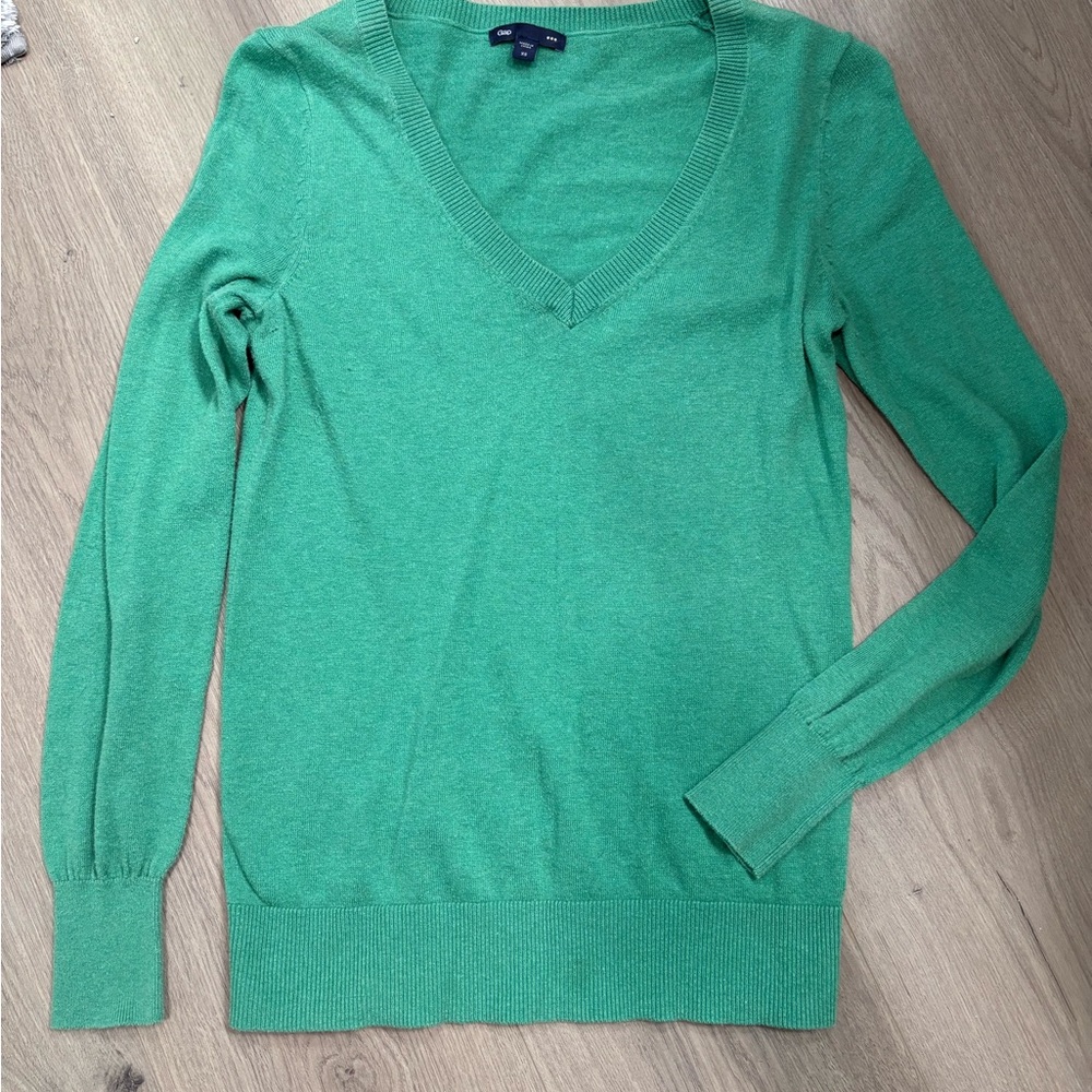 Gap Green V-Neck Women's Sweater